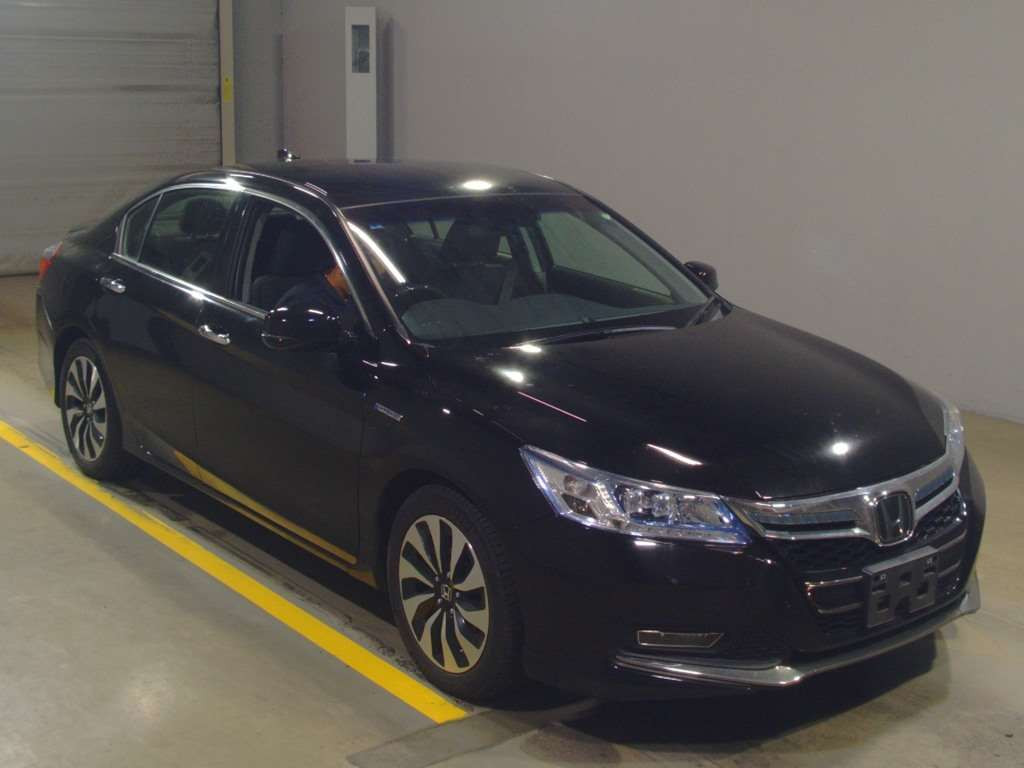 2015 Honda Accord Hybrid CR6[2]