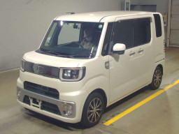 2016 Daihatsu Wake