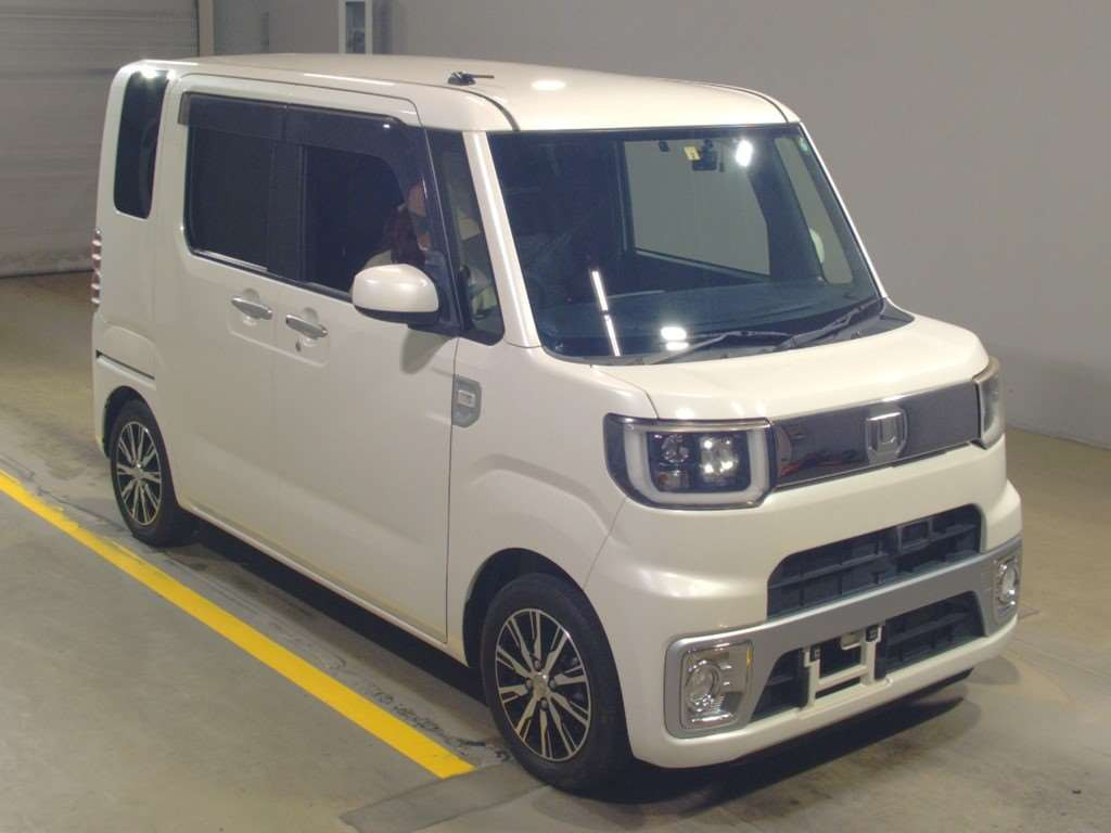 2016 Daihatsu Wake LA700S[2]