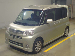 2012 Daihatsu Tanto