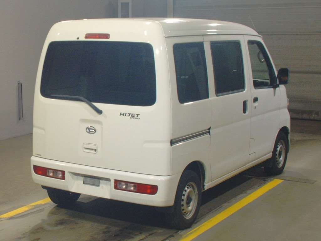 2016 Daihatsu Hijet Cargo S321V[1]