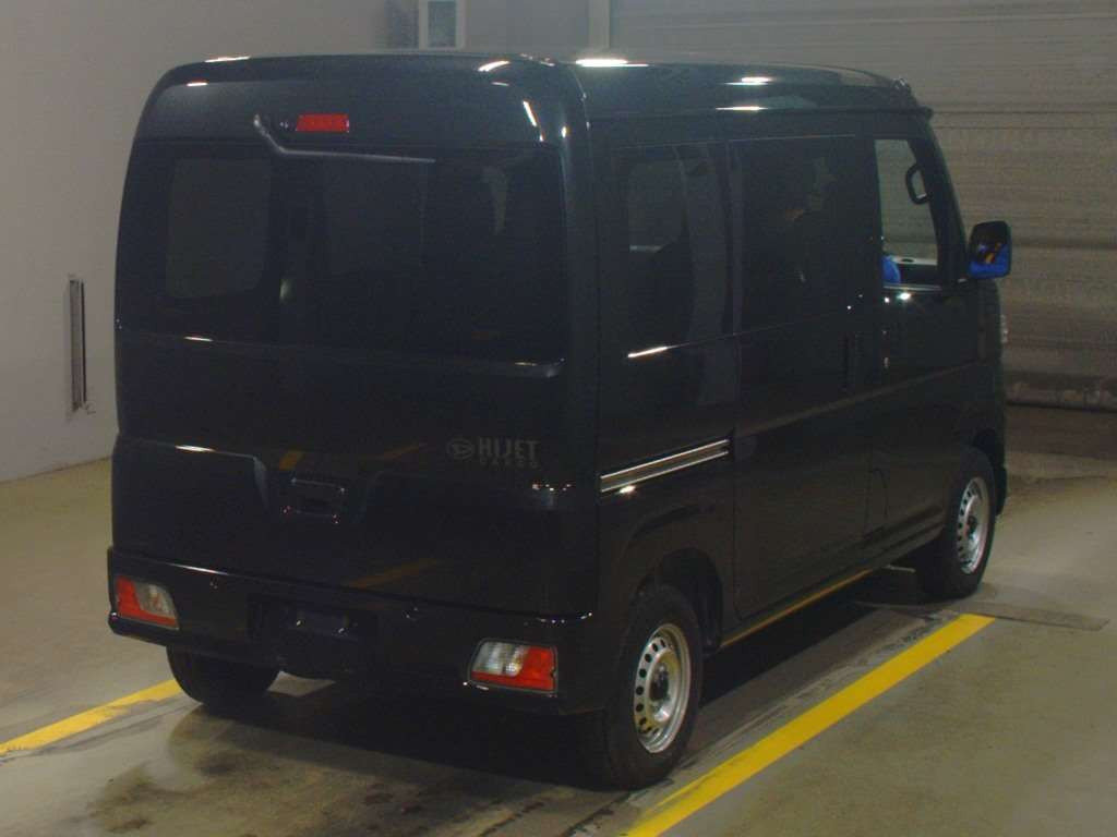 2024 Daihatsu Hijet Cargo S700V[1]