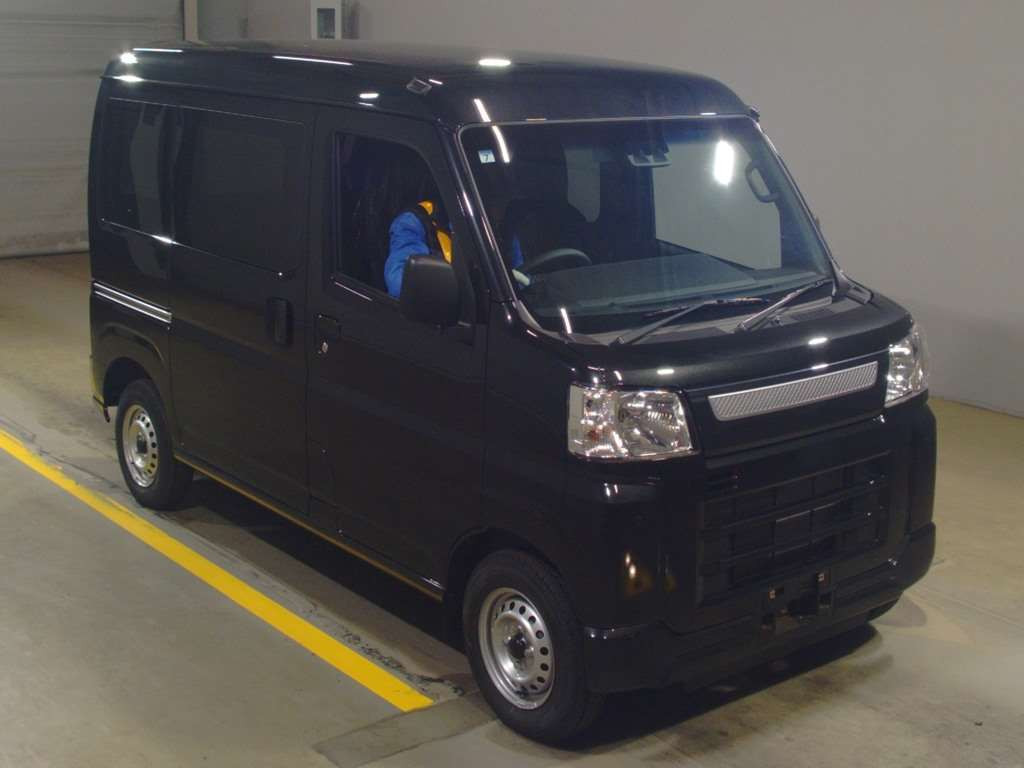 2024 Daihatsu Hijet Cargo S700V[2]