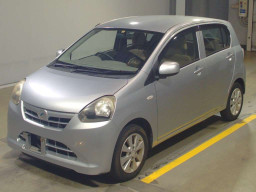 2013 Daihatsu Mira es