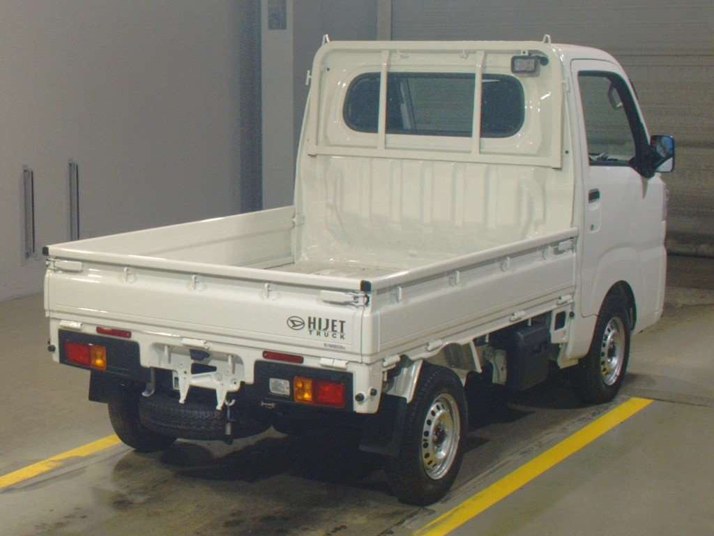 2024 Daihatsu Hijet Truck S510P[1]