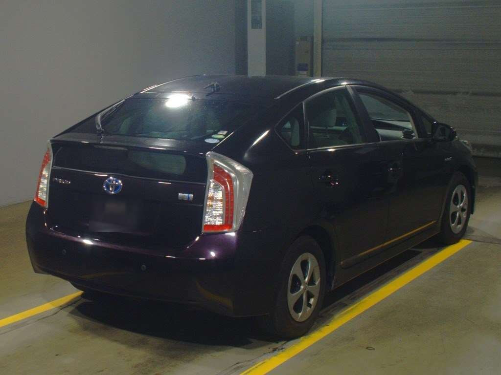 2012 Toyota Prius ZVW30[1]