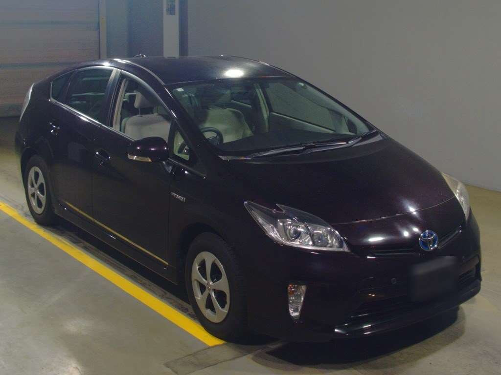 2012 Toyota Prius ZVW30[2]