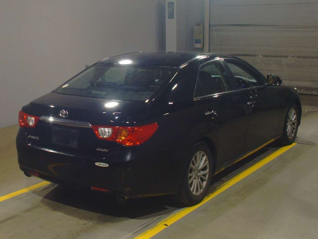 2011 Toyota Mark X GRX130[1]