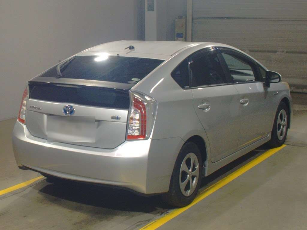 2012 Toyota Prius ZVW30[1]