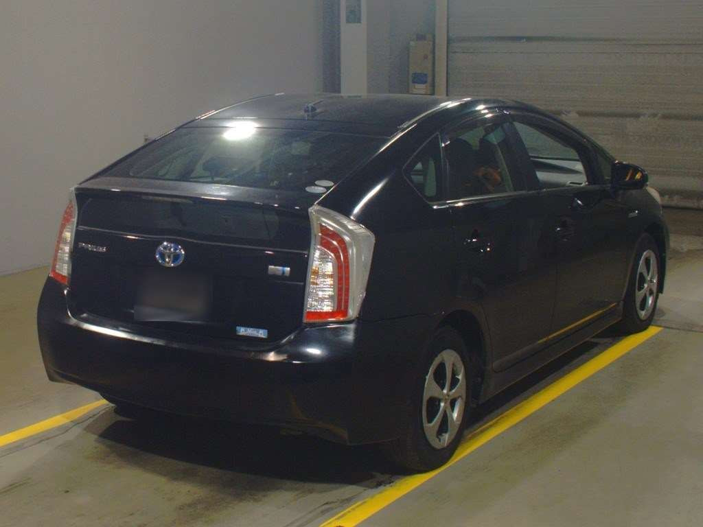 2012 Toyota Prius ZVW30[1]