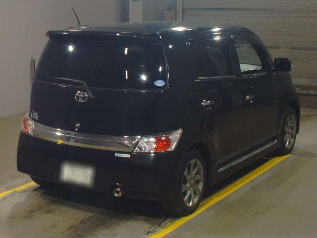 2016 Toyota bB QNC21[1]