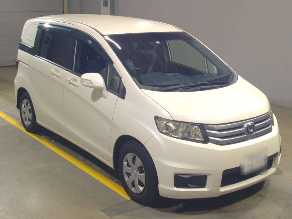 2012 Honda Freed Spike GB3[2]