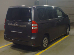 2012 Toyota Noah