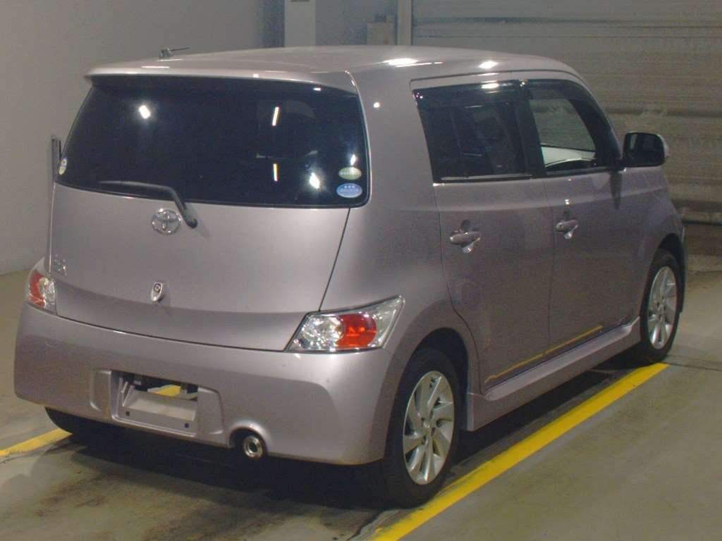 2012 Toyota bB QNC21[1]