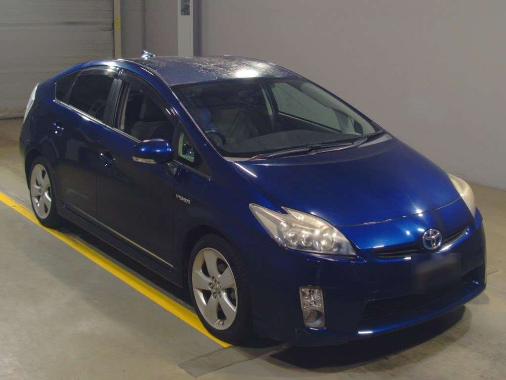 2010 Toyota Prius ZVW30[2]