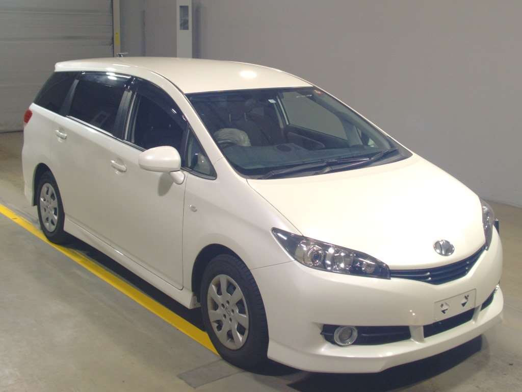 2011 Toyota Wish ZGE20G[2]