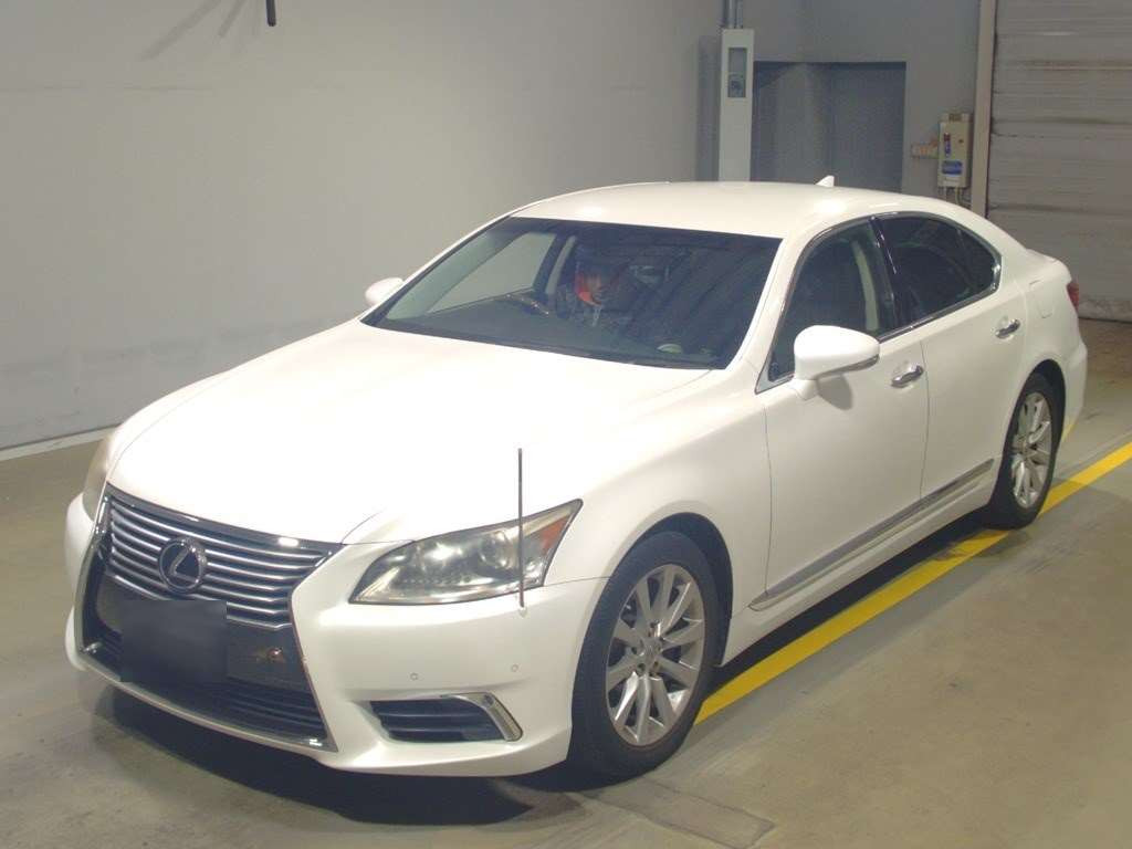 2013 Lexus LS USF40[0]