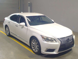 2013 Lexus LS