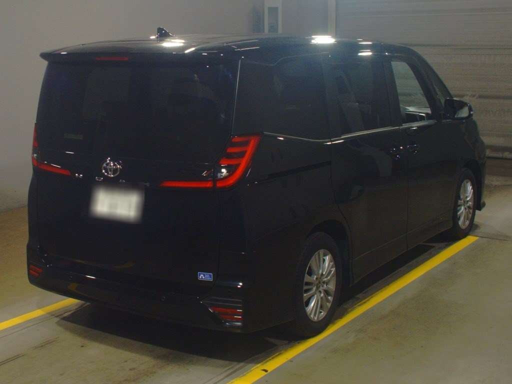 2023 Toyota Noah MZRA90W[1]