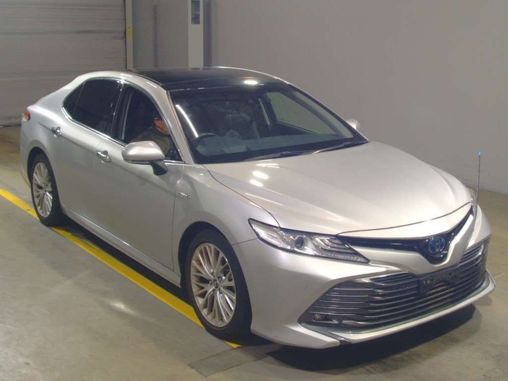 2017 Toyota Camry AXVH70[2]