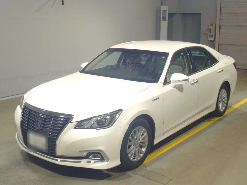 2017 Toyota Crown Hybrid AWS210[0]