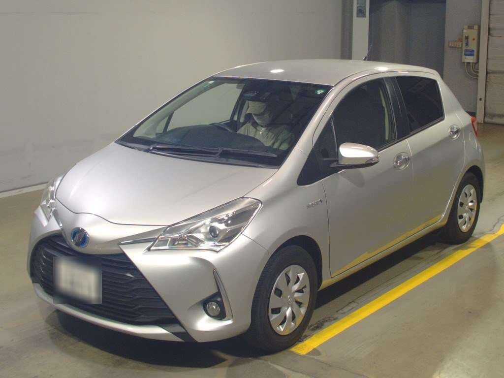 2018 Toyota Vitz NHP130[0]