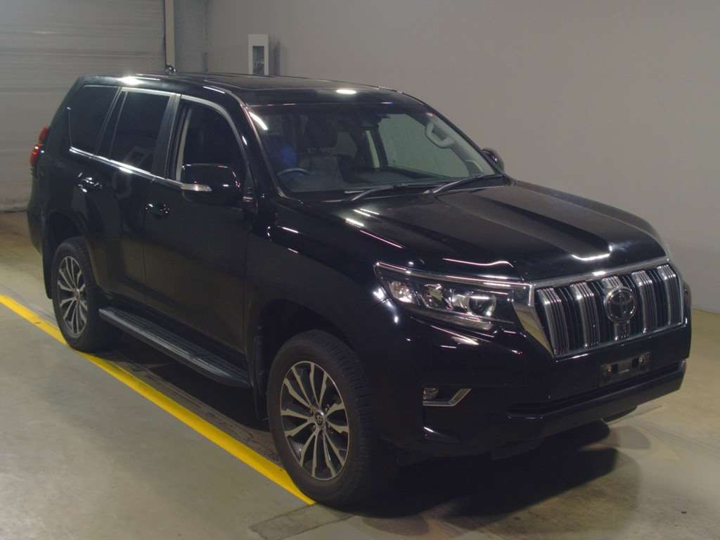 2018 Toyota Land Cruiser Prado GDJ150W[2]