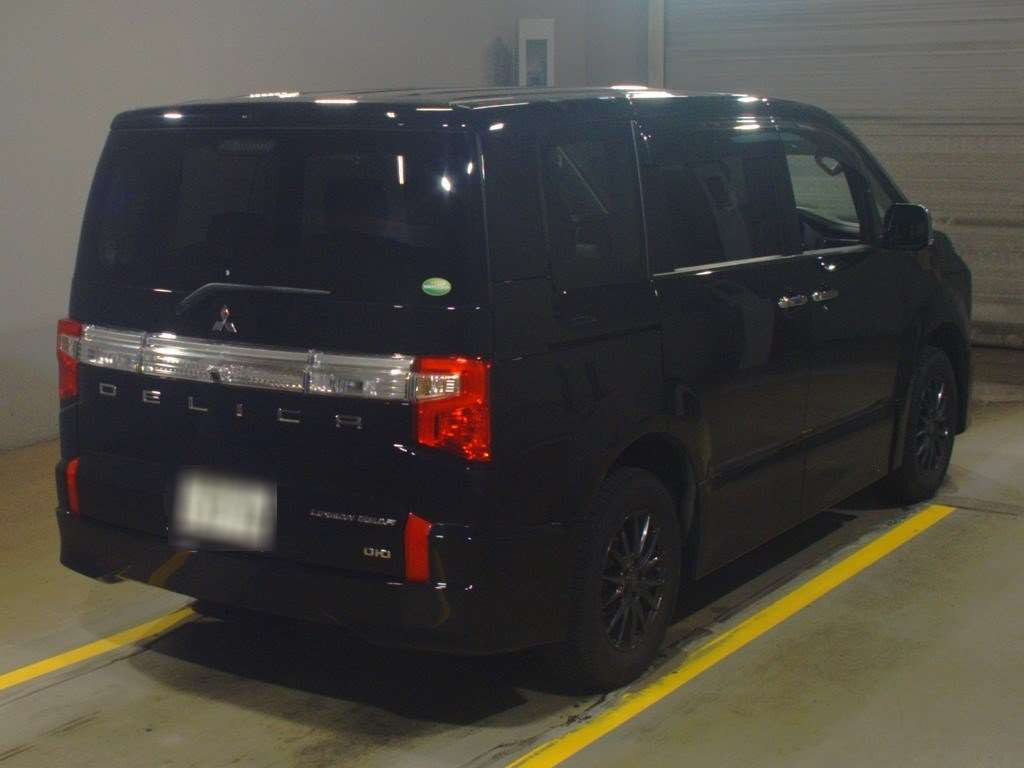 2019 Mitsubishi Delica D5 CV1W[1]