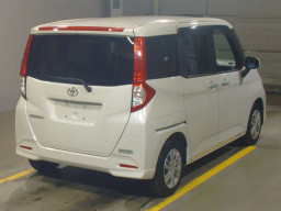 2022 Toyota Roomy