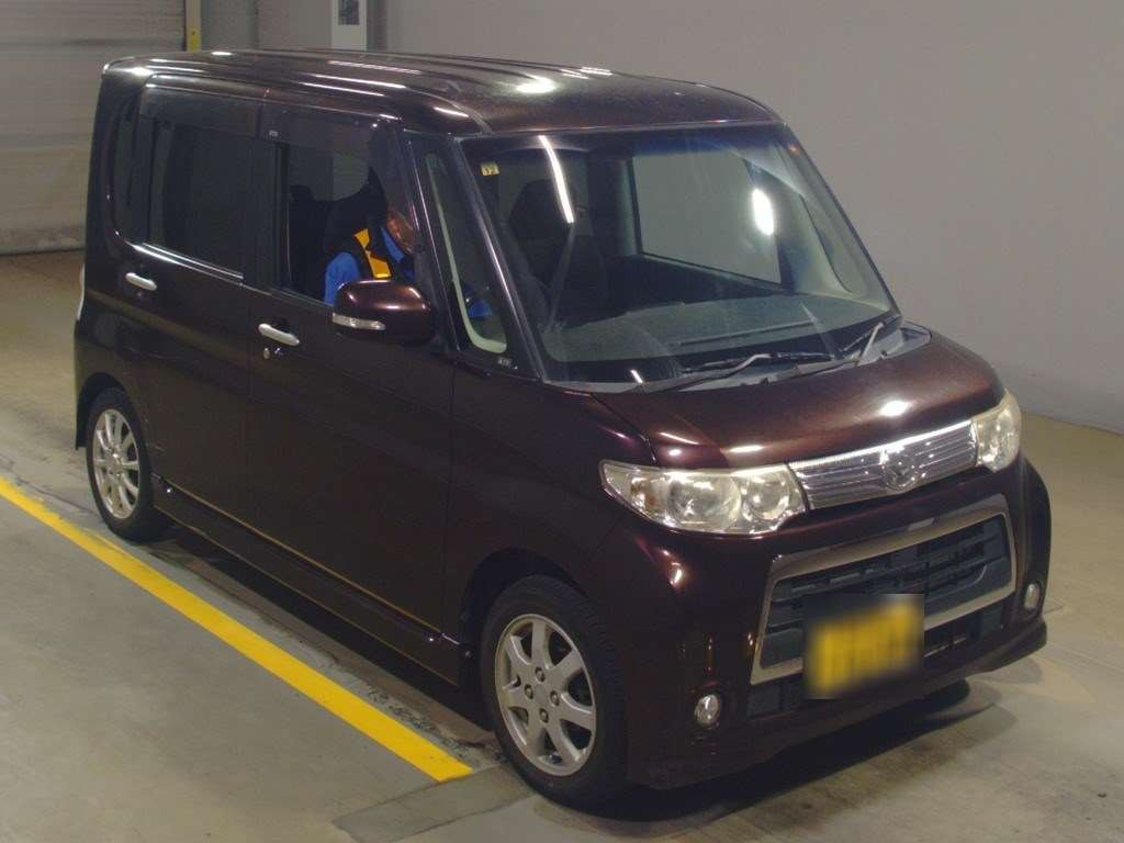 2010 Daihatsu Tanto Custom L375S[2]