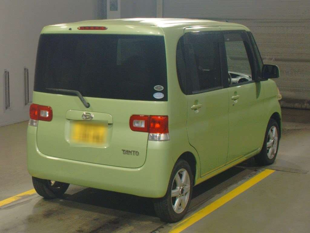 2011 Daihatsu Tanto L375S[1]