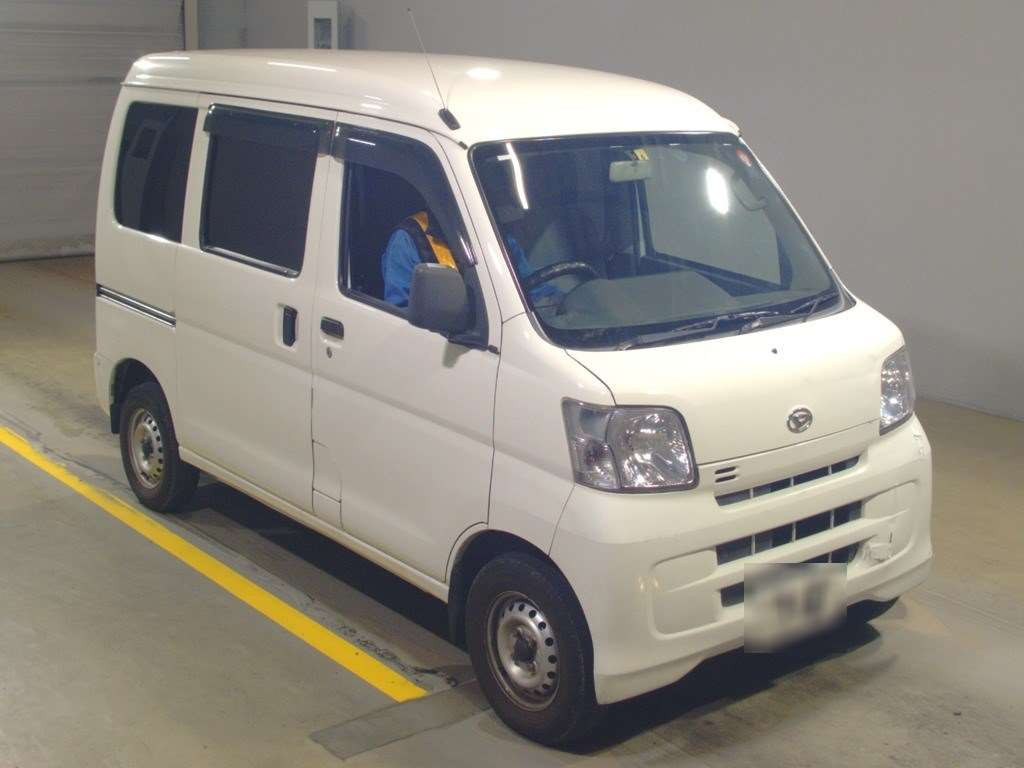 2015 Daihatsu Hijet Cargo S321V[2]