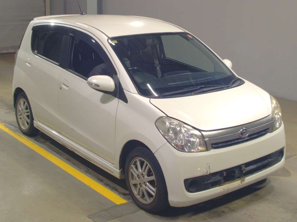 2010 Daihatsu Mira Custom L275S[2]