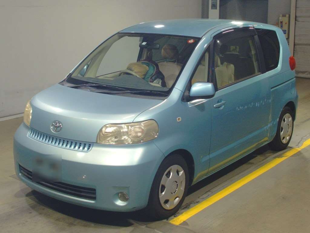 2005 Toyota Porte NNP11[0]