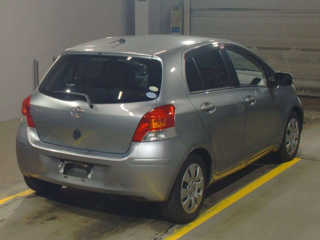 2009 Toyota Vitz SCP90[1]