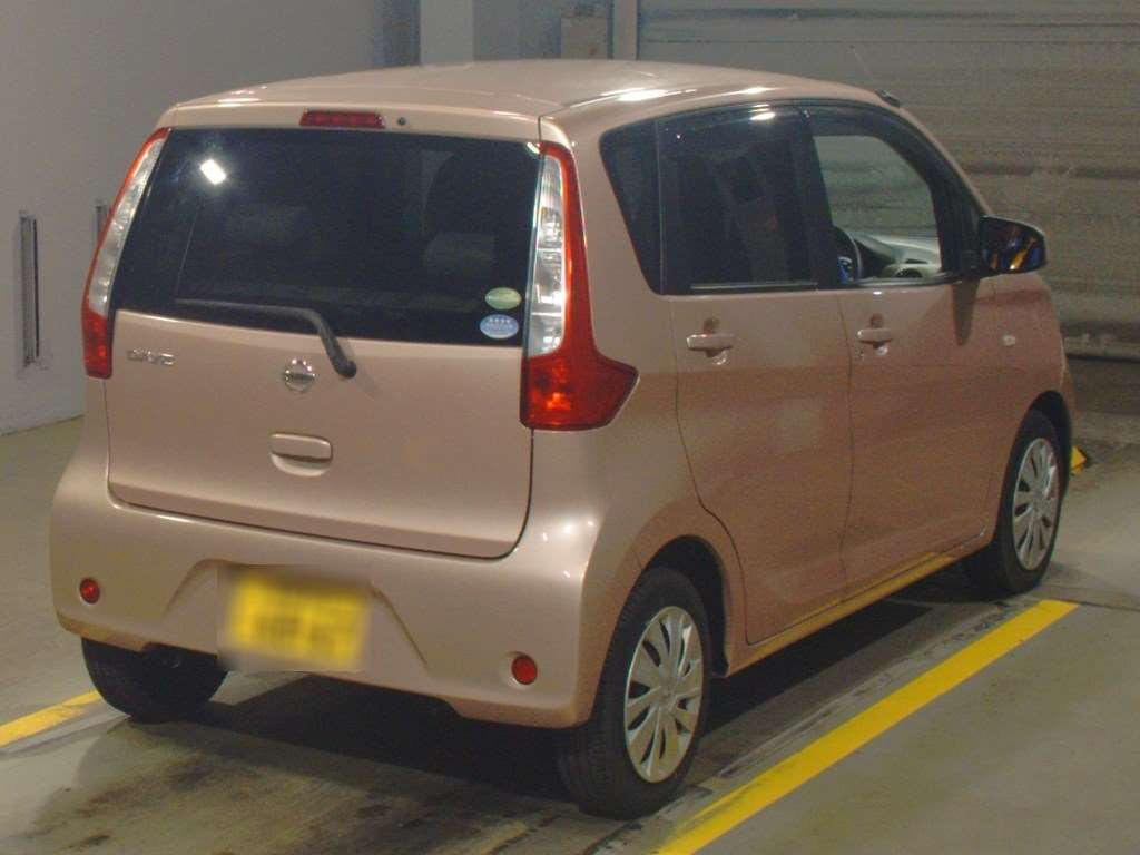 2014 Nissan DAYZ B21W[1]