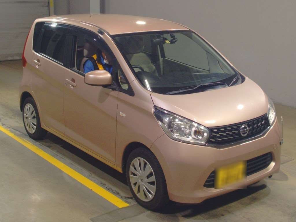 2014 Nissan DAYZ B21W[2]