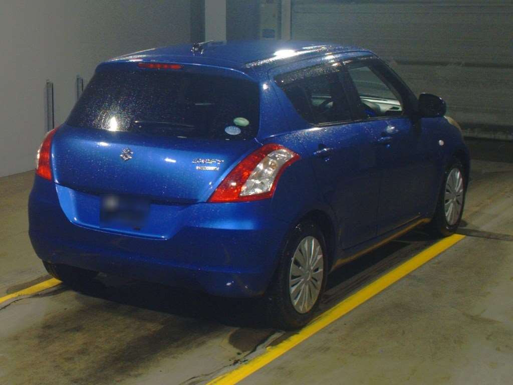 2015 Suzuki Swift ZC72S[1]