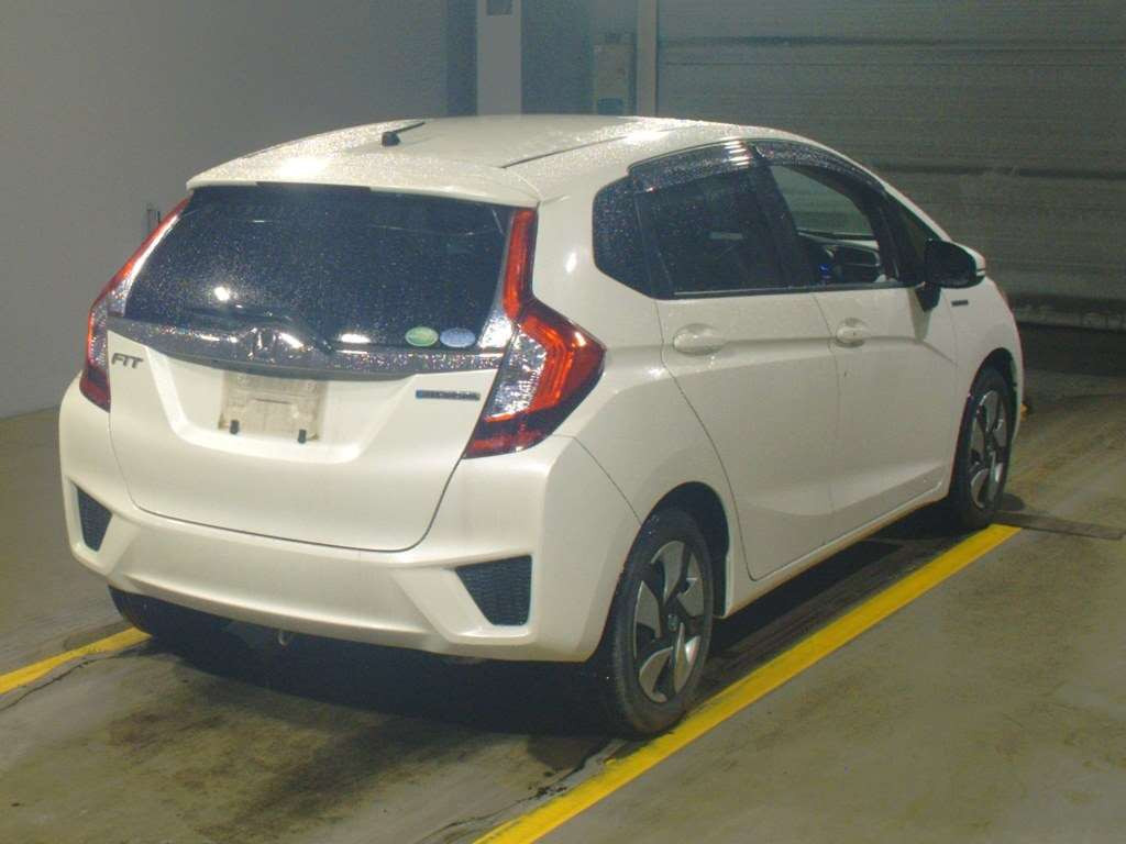 2013 Honda Fit Hybrid GP5[1]