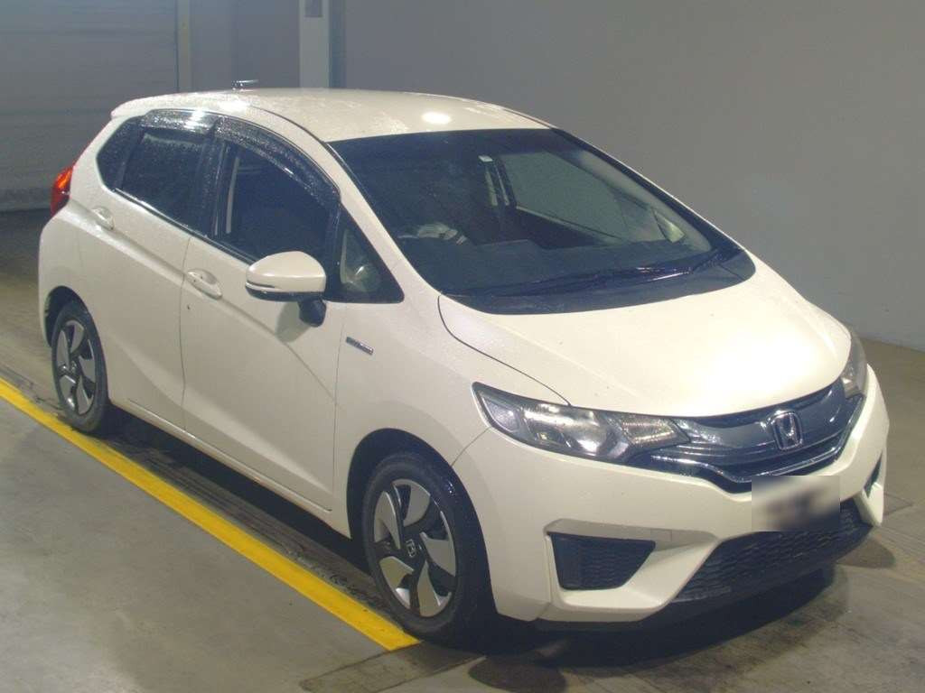 2013 Honda Fit Hybrid GP5[2]