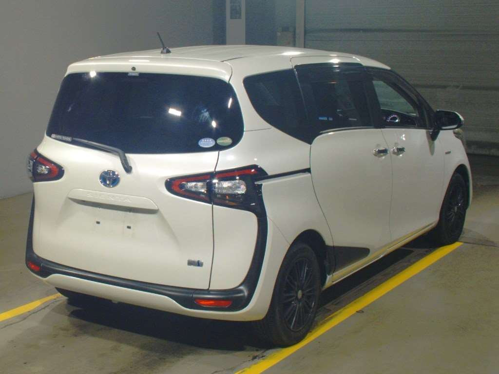 2016 Toyota Sienta NHP170G[1]