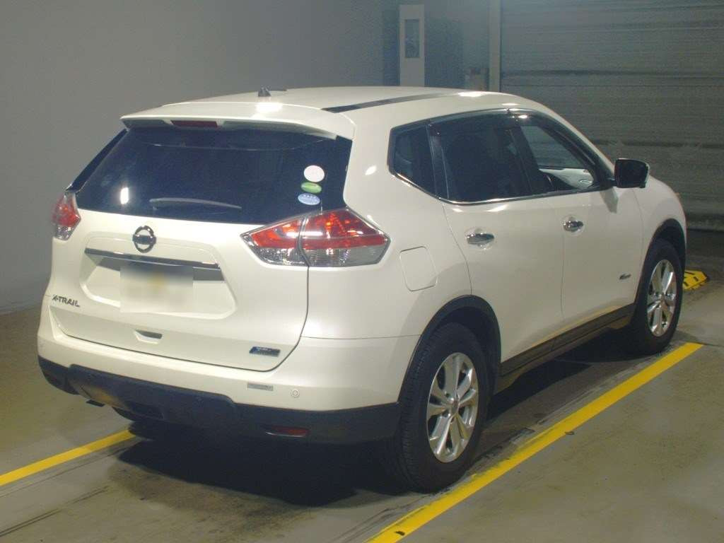 2015 Nissan X-Trail HNT32[1]