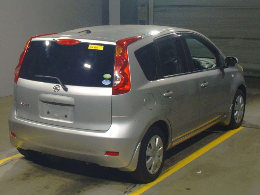 2010 Nissan Note E11[1]