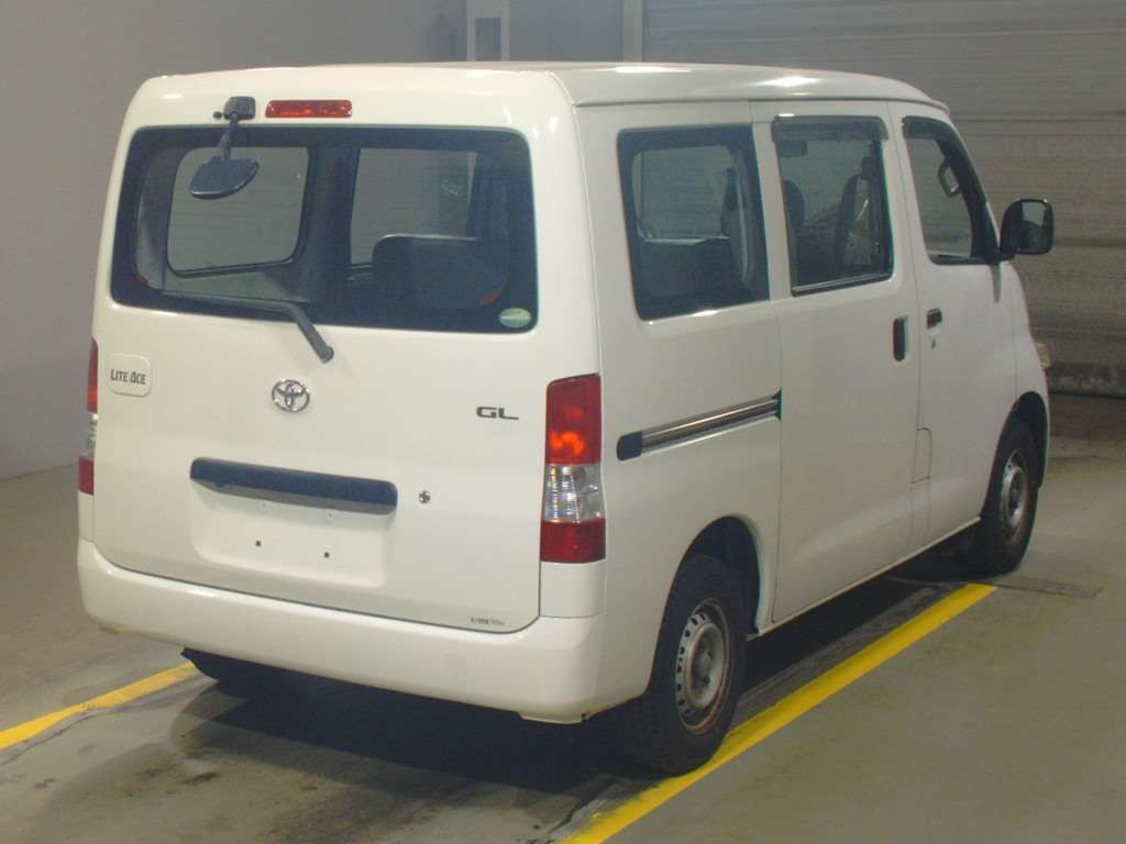 2014 Toyota Liteace Van S402M[1]