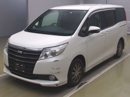 2014 Toyota Noah