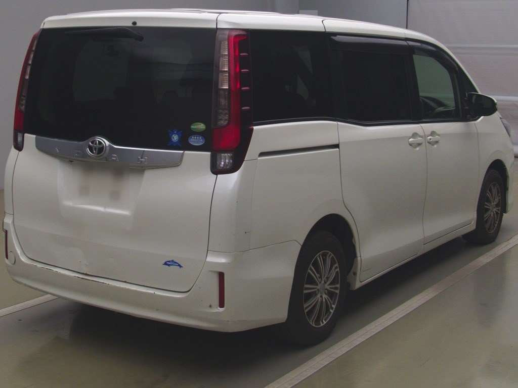 2014 Toyota Noah ZRR80G[1]