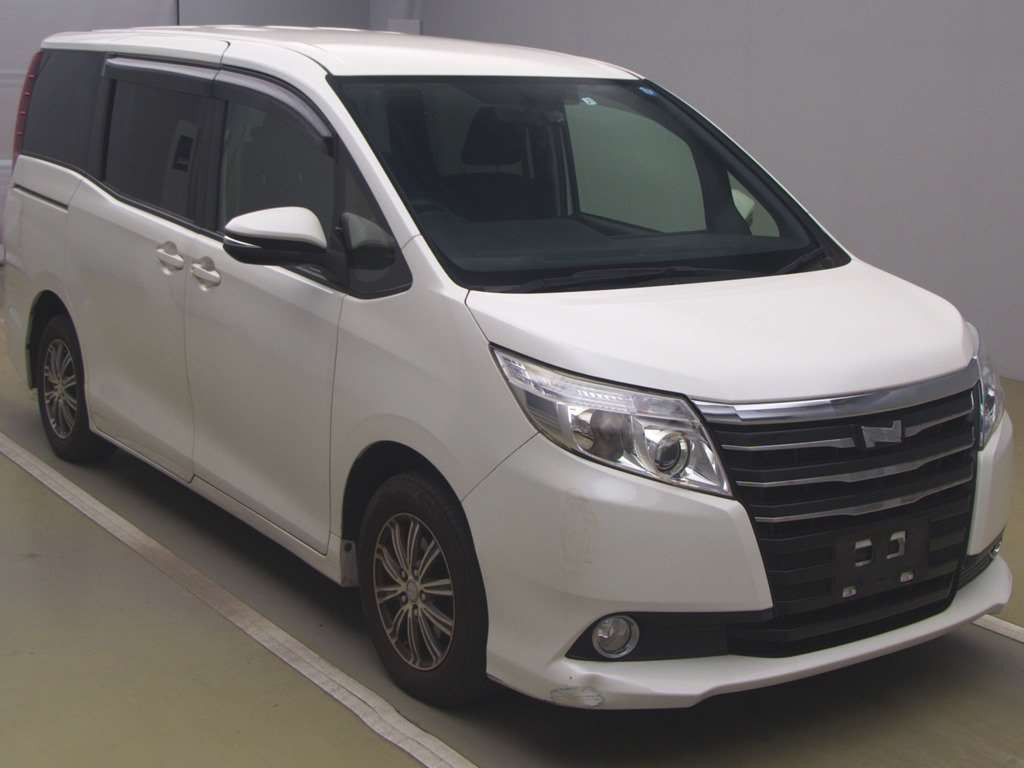 2014 Toyota Noah ZRR80G[2]