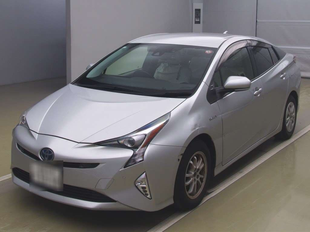 2018 Toyota Prius ZVW50[0]