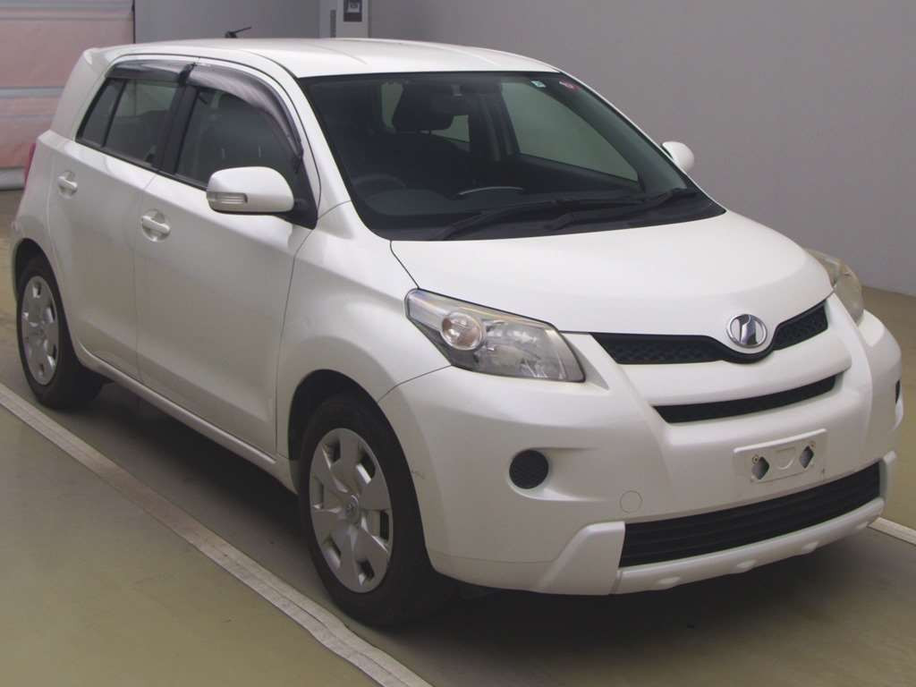 2011 Toyota IST NCP110[2]