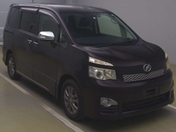 2011 Toyota Voxy